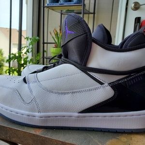 Nike Air Jordan Fadeaway or Trade